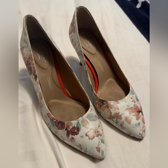 Rockport Total Motion Floral Pump - Picture 10 of 10